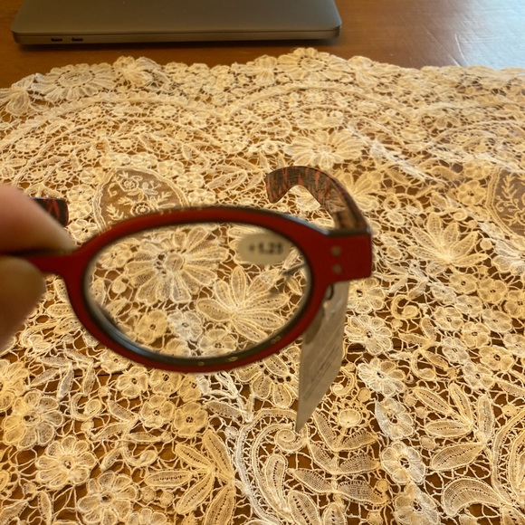 NWT RED Animal Print Readers Reading Glasses by Art to Wear +1.25 with c… - Picture 8 of 8